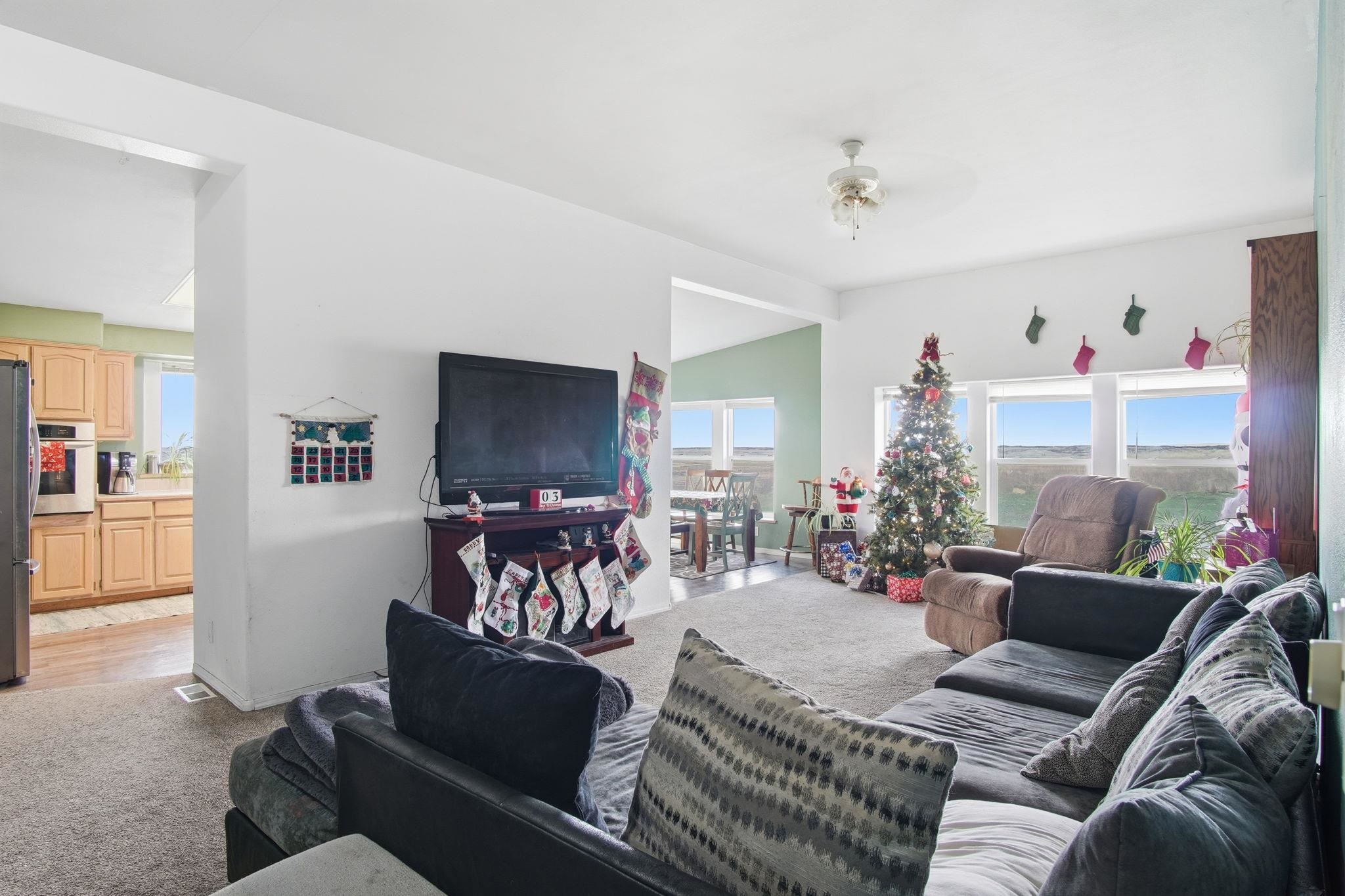 261 Hardy Rd - Photo 4