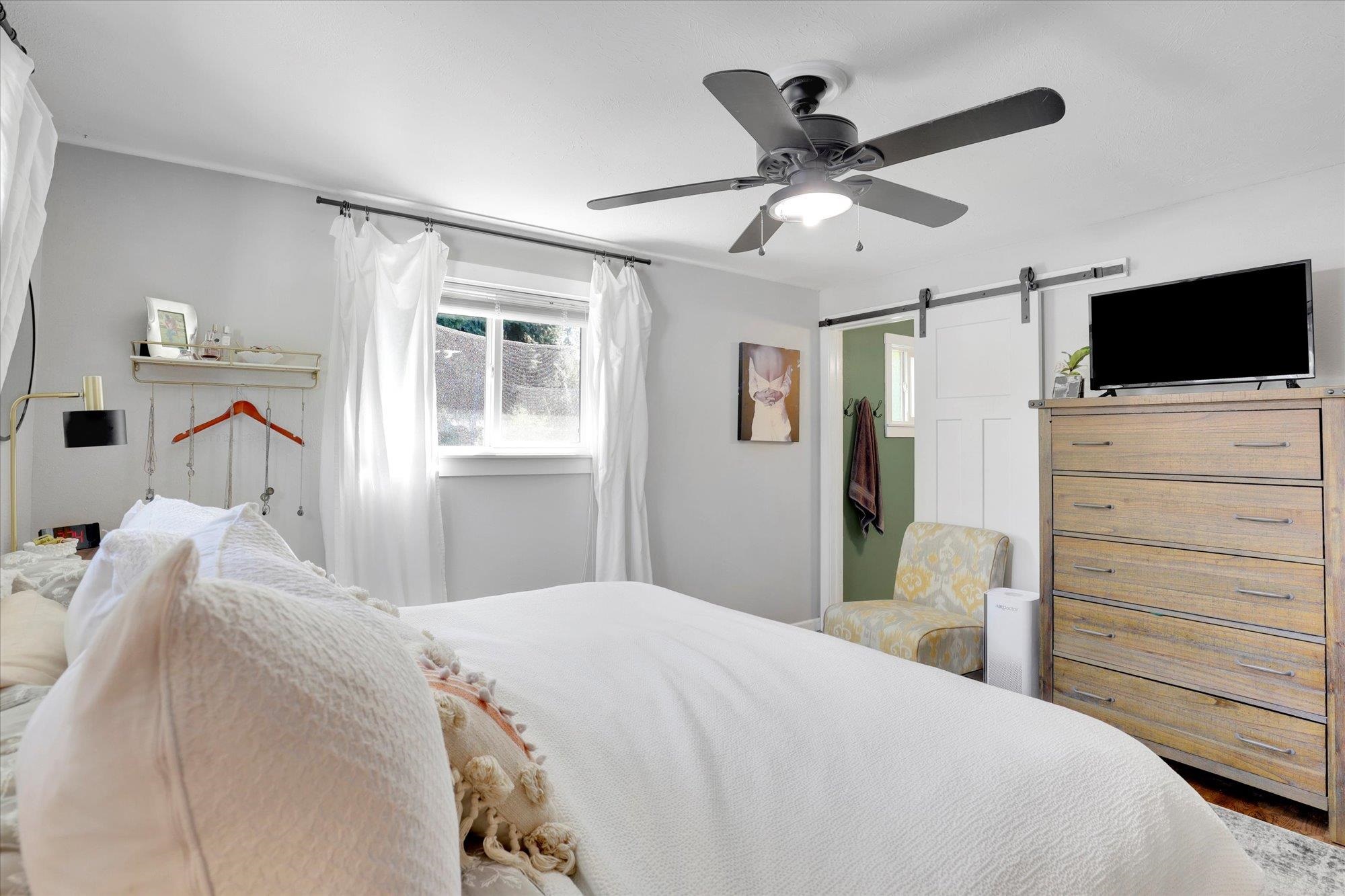 13720 E 27th Ave - Photo 16