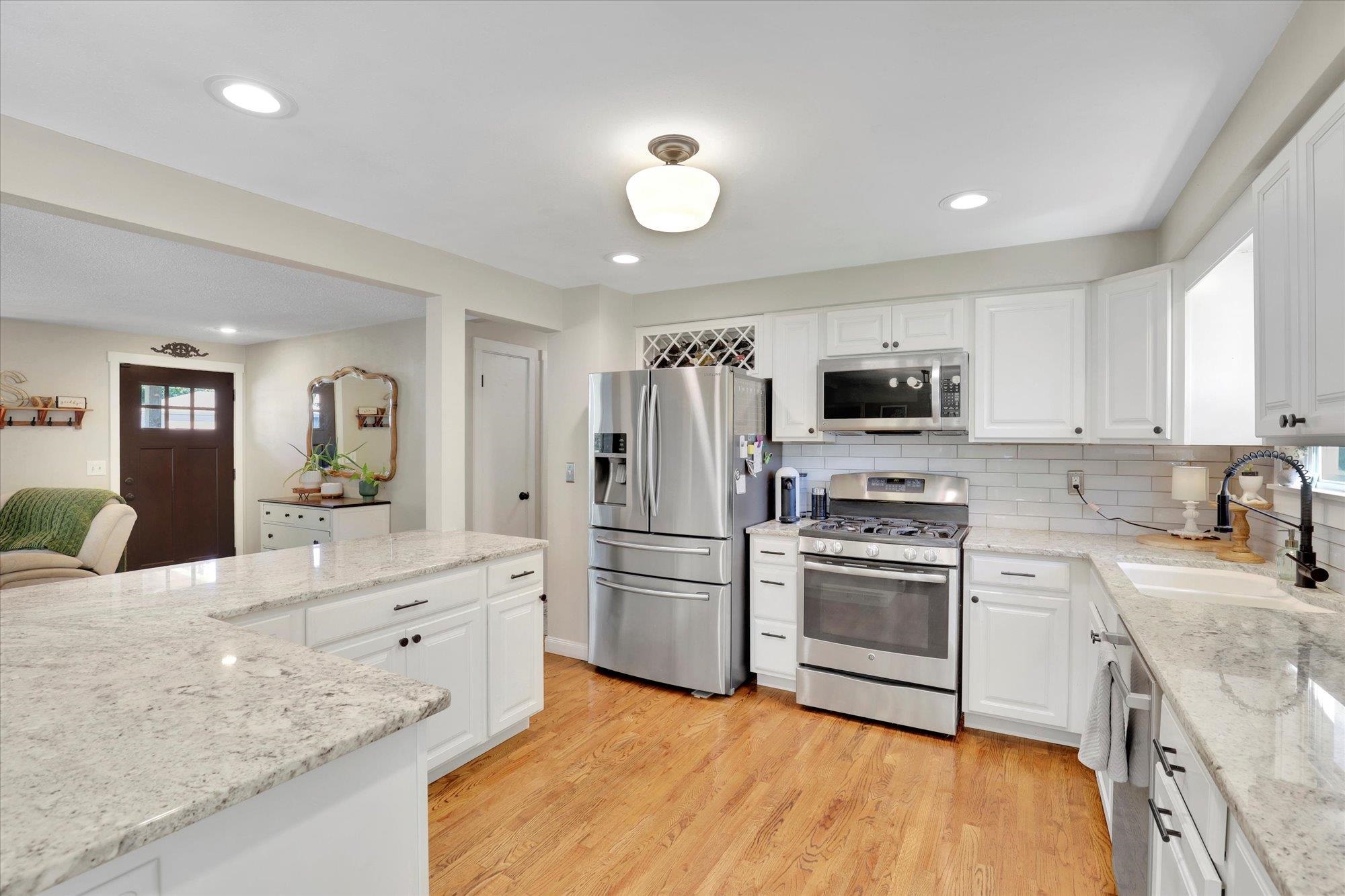 13720 E 27th Ave - Photo 10