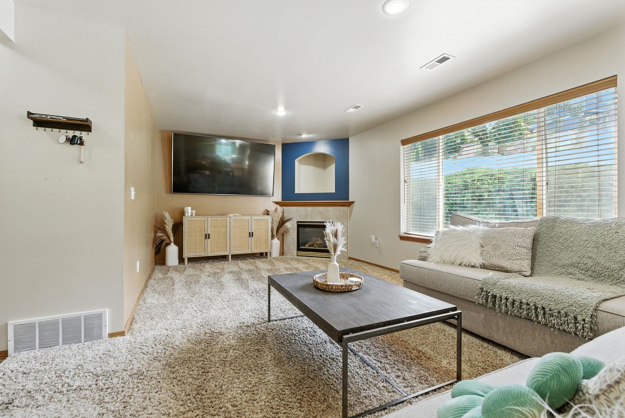 1124 Moen Rd - Photo 13