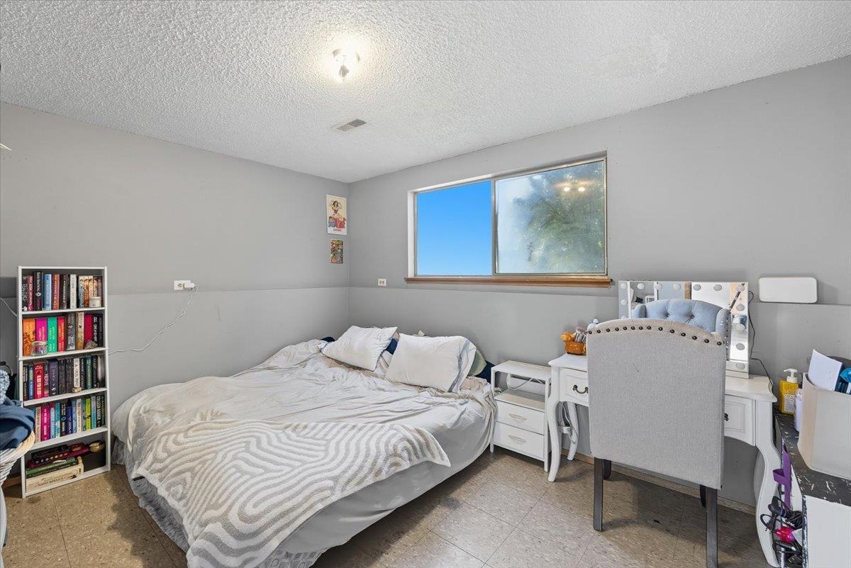 614 N Grant St - Photo 12