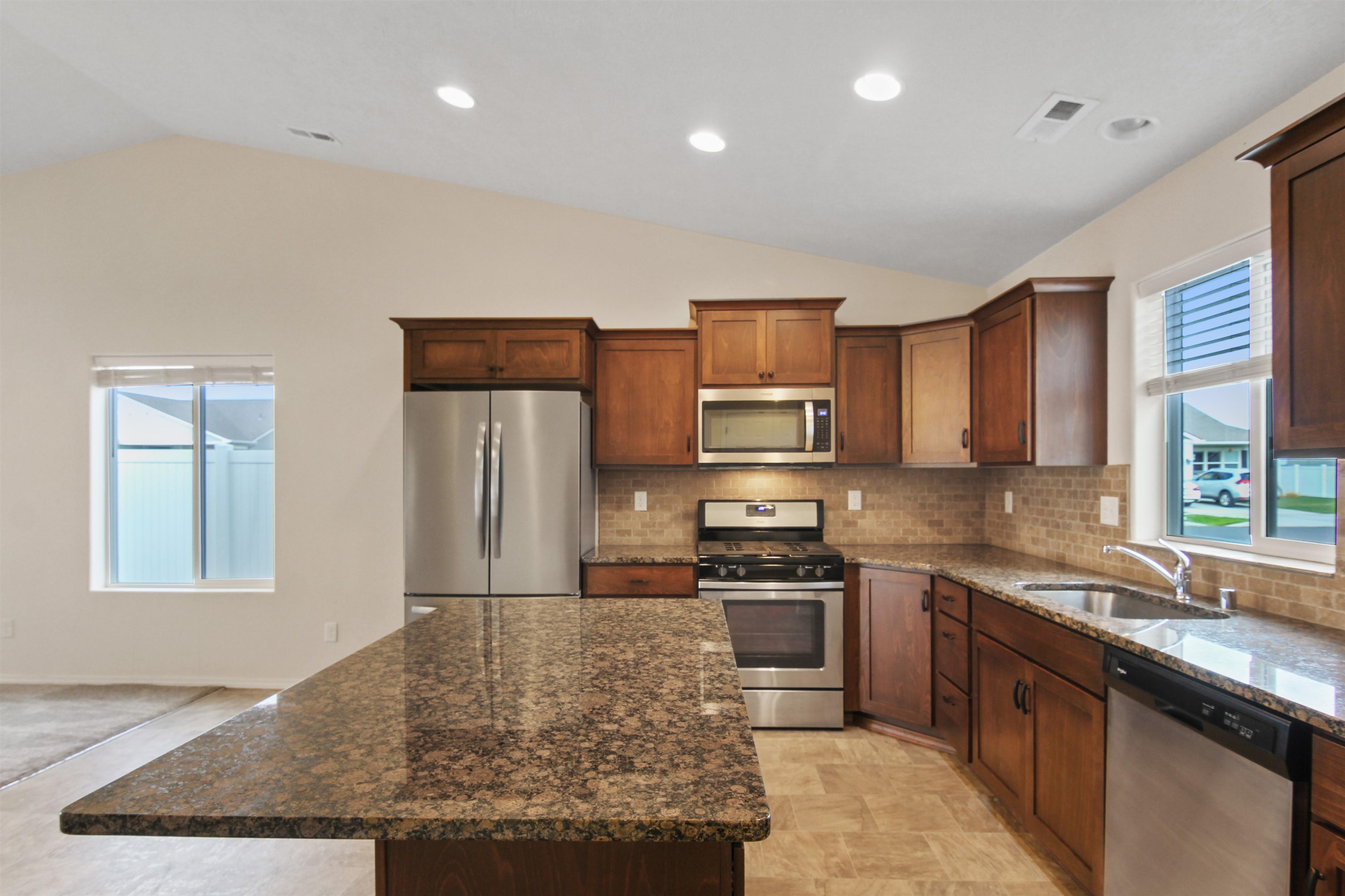 902 S Bogen Ct - Photo 3
