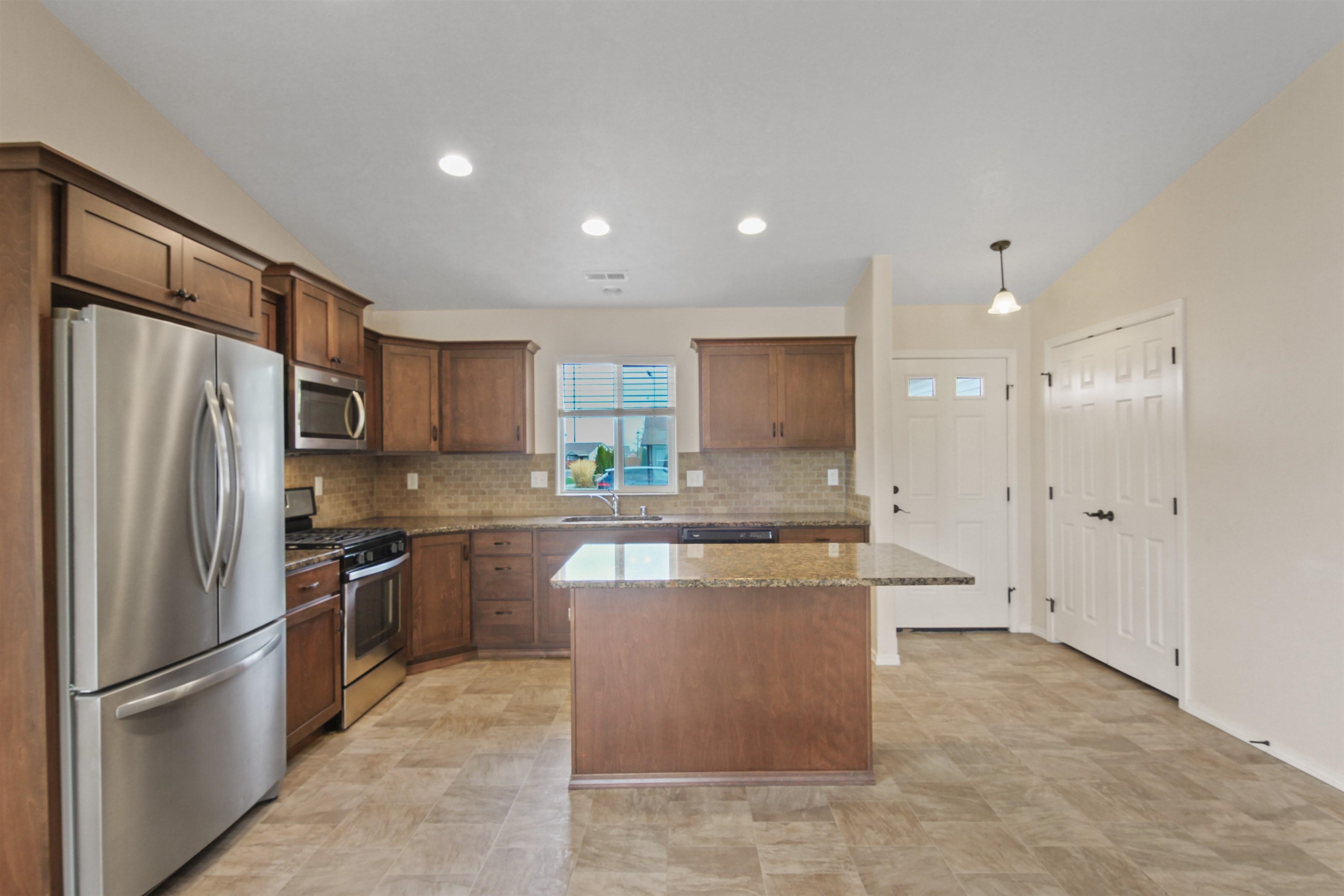902 S Bogen Ct - Photo 4