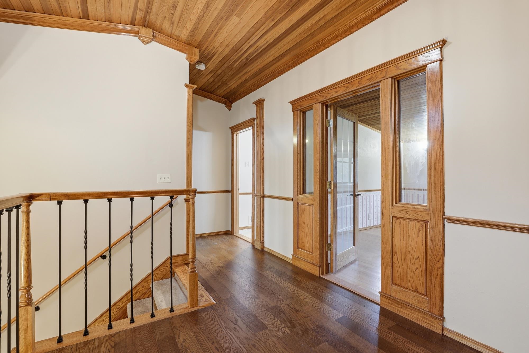 4221 E Bailey Rd - Photo 50