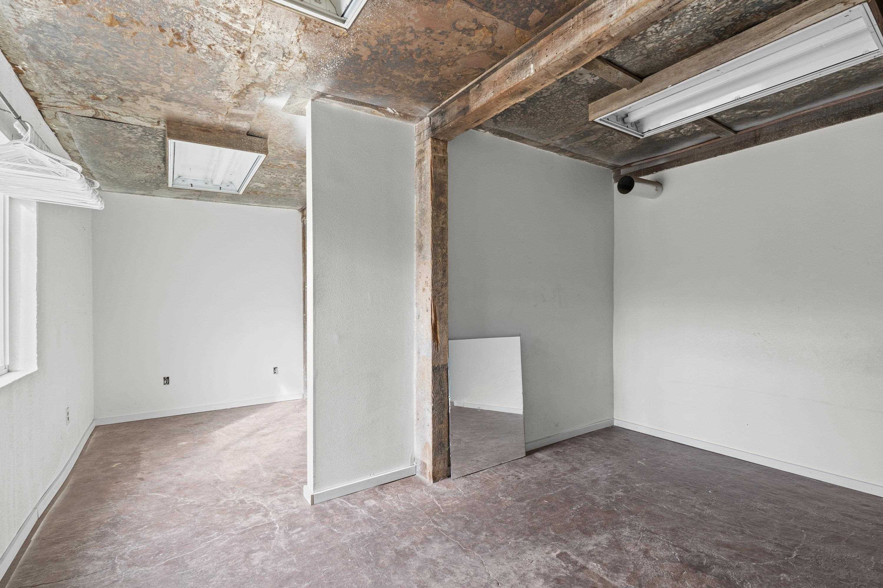 30 Logan St - Photo 20
