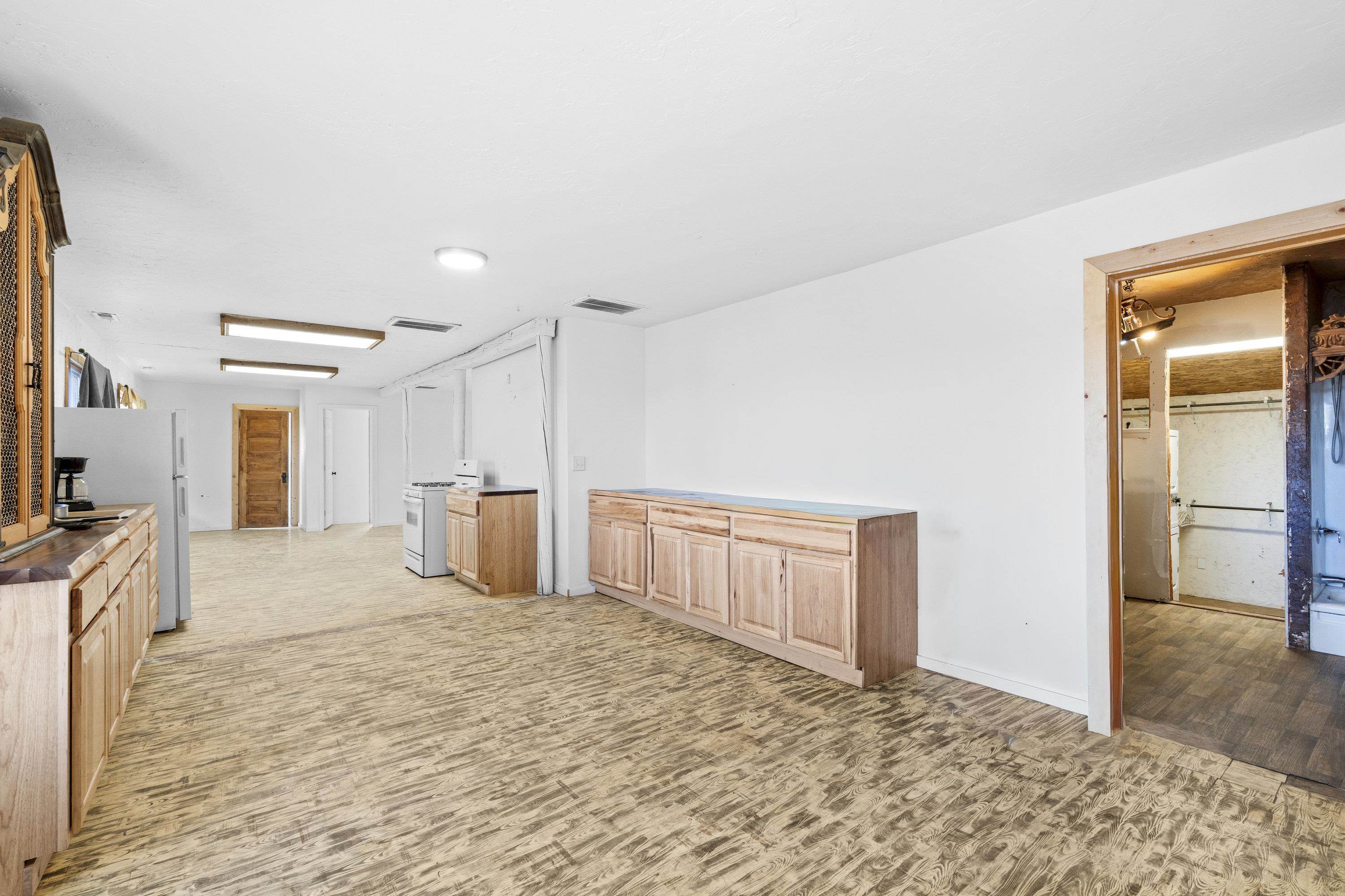 30 Logan St - Photo 8