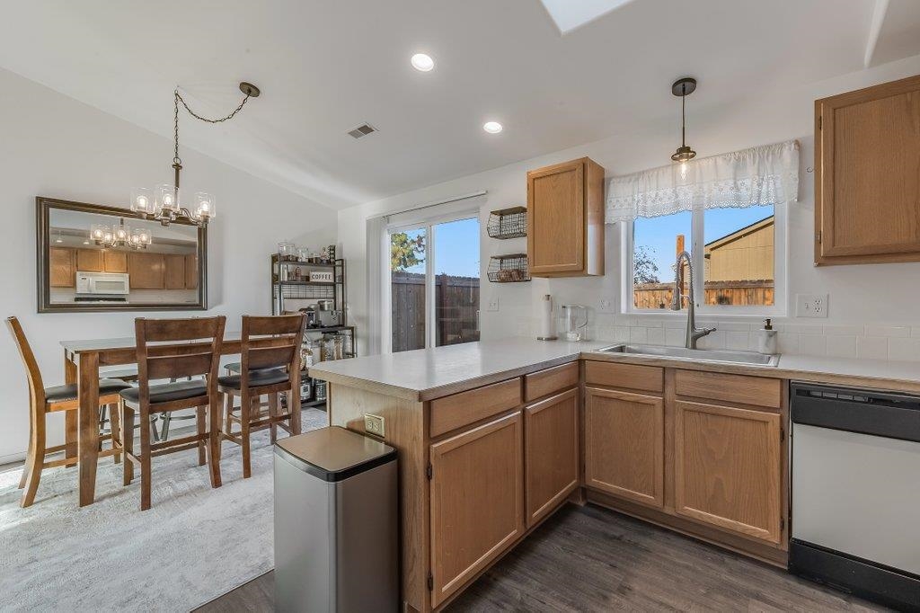 1705 E Johnson Ln - Photo 13