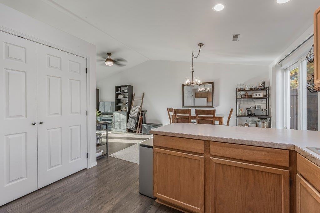 1705 E Johnson Ln - Photo 14