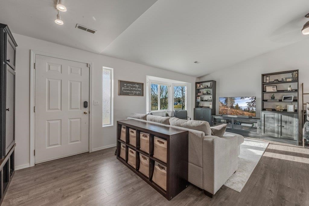 1705 E Johnson Ln - Photo 6