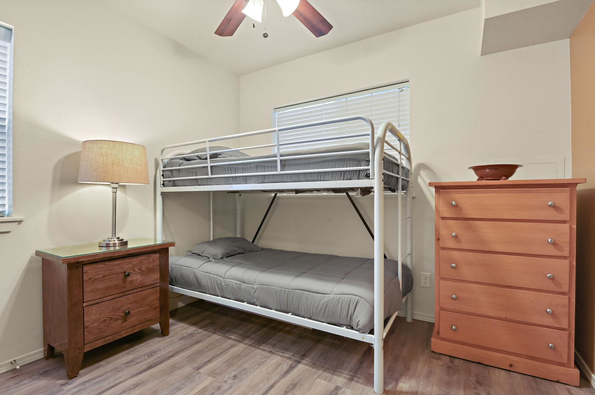 1702 W Dean Ave - Photo 33