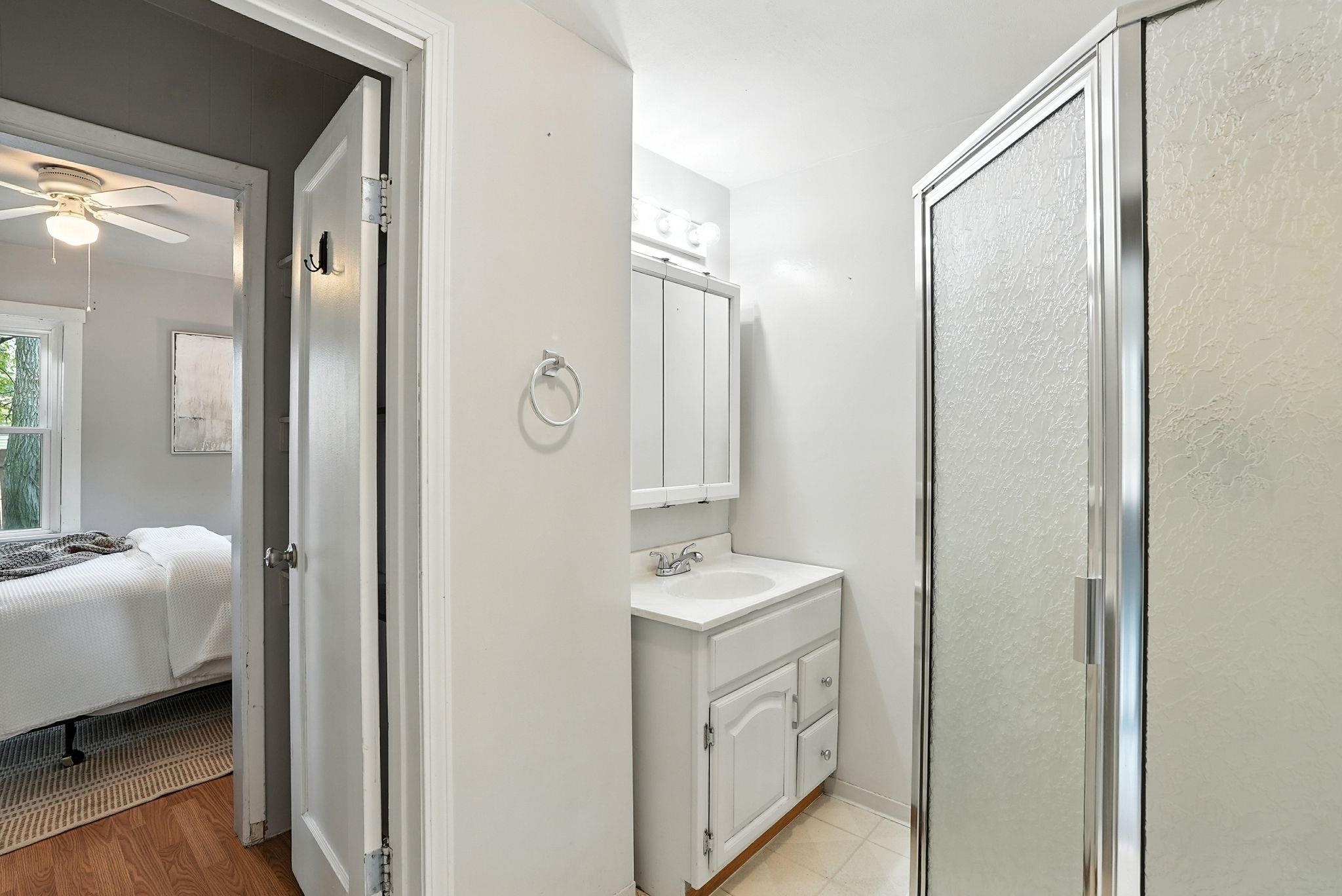 5919 N Howard St - Photo 14