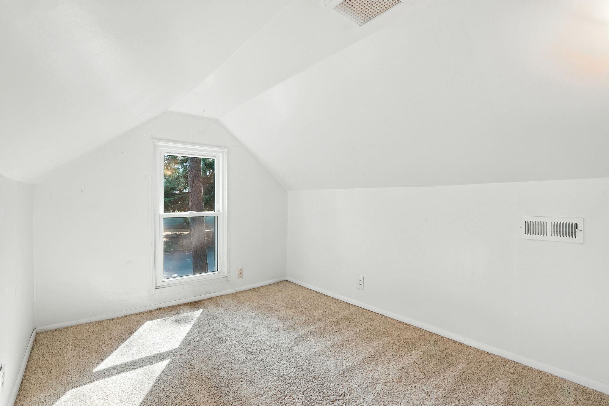 5919 N Howard St - Photo 15