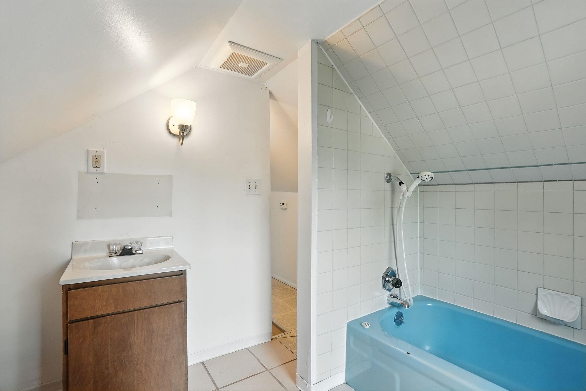 5919 N Howard St - Photo 16