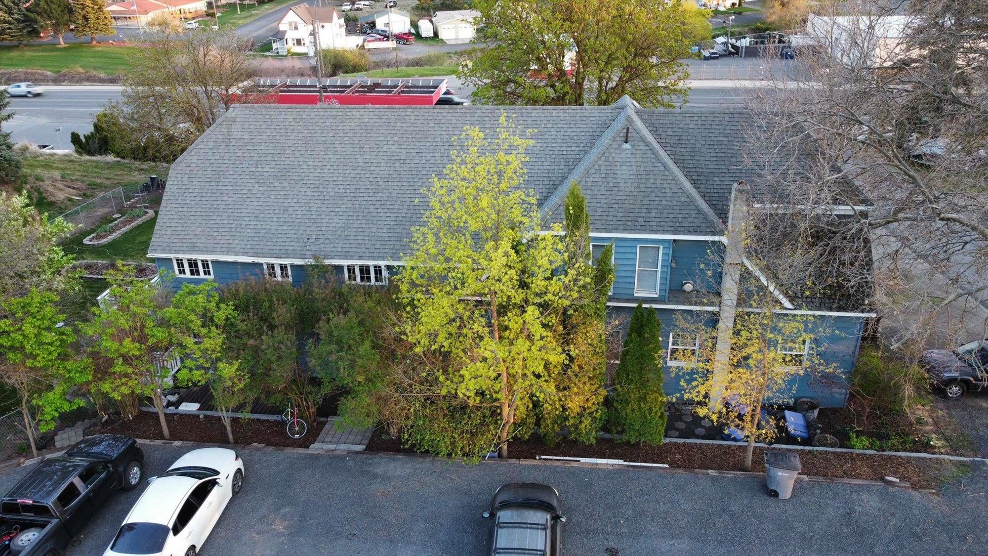 401 4th St - Photo 2
