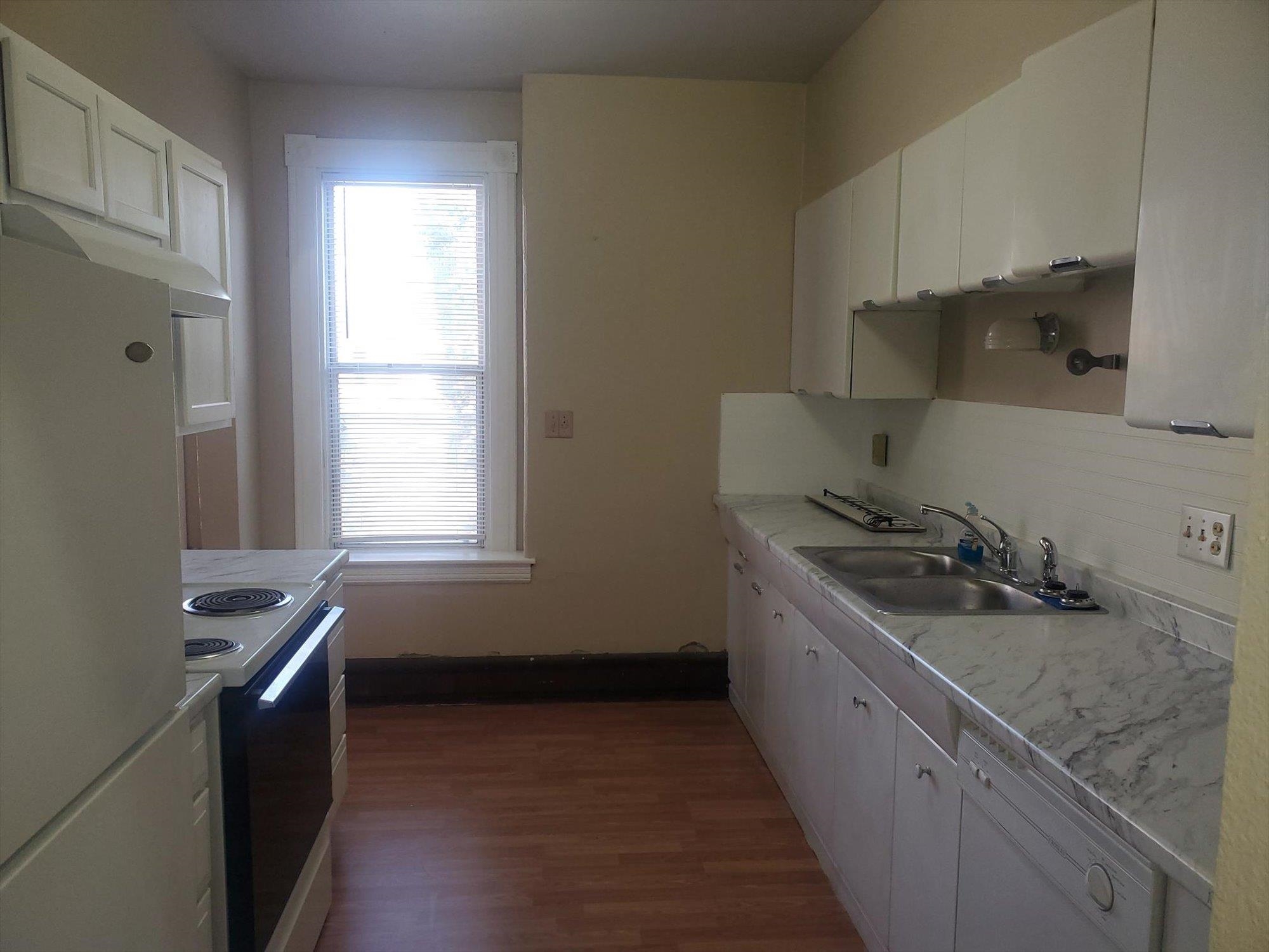 401 4th St - Photo 16