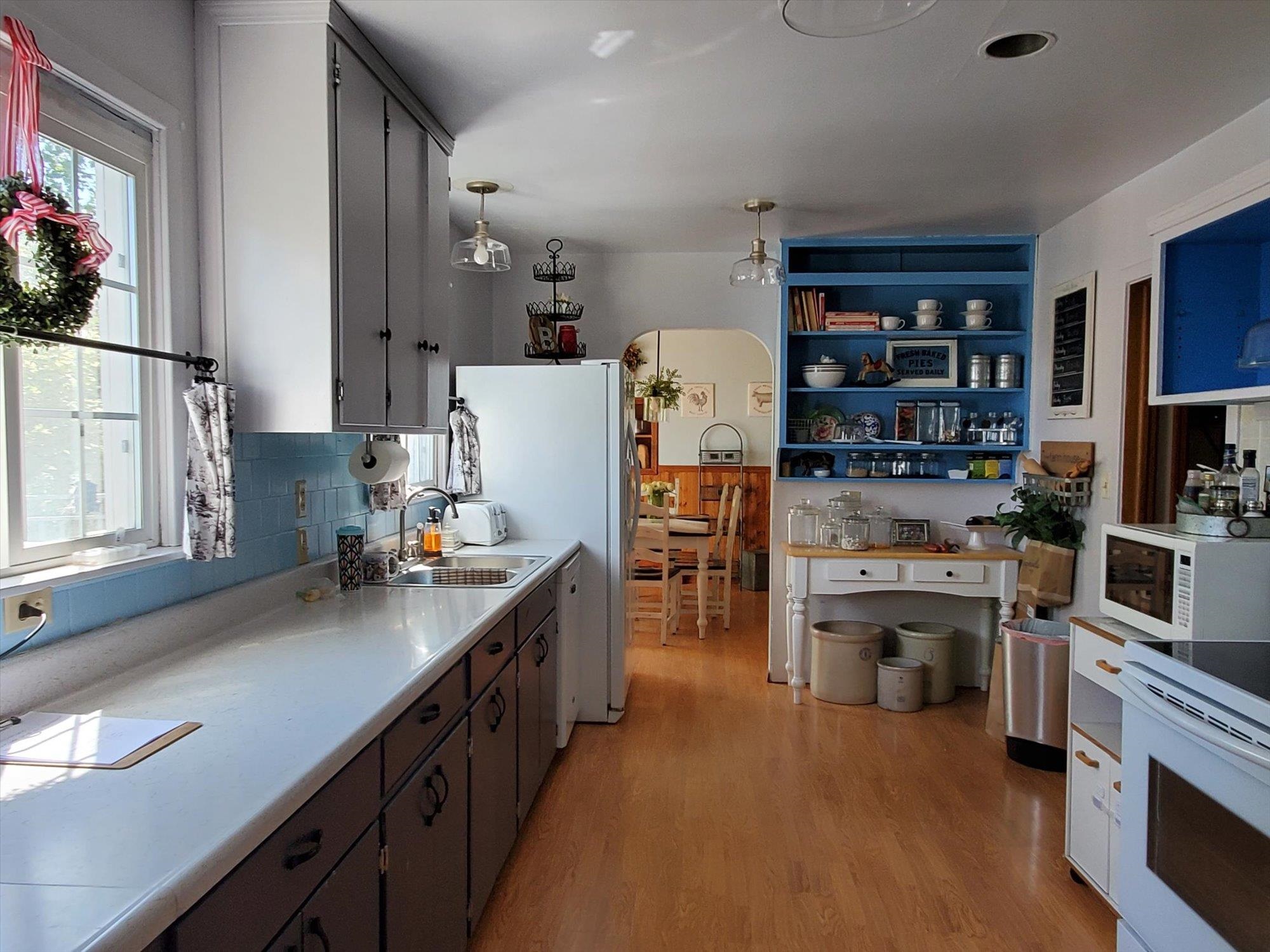 401 4th St - Photo 5
