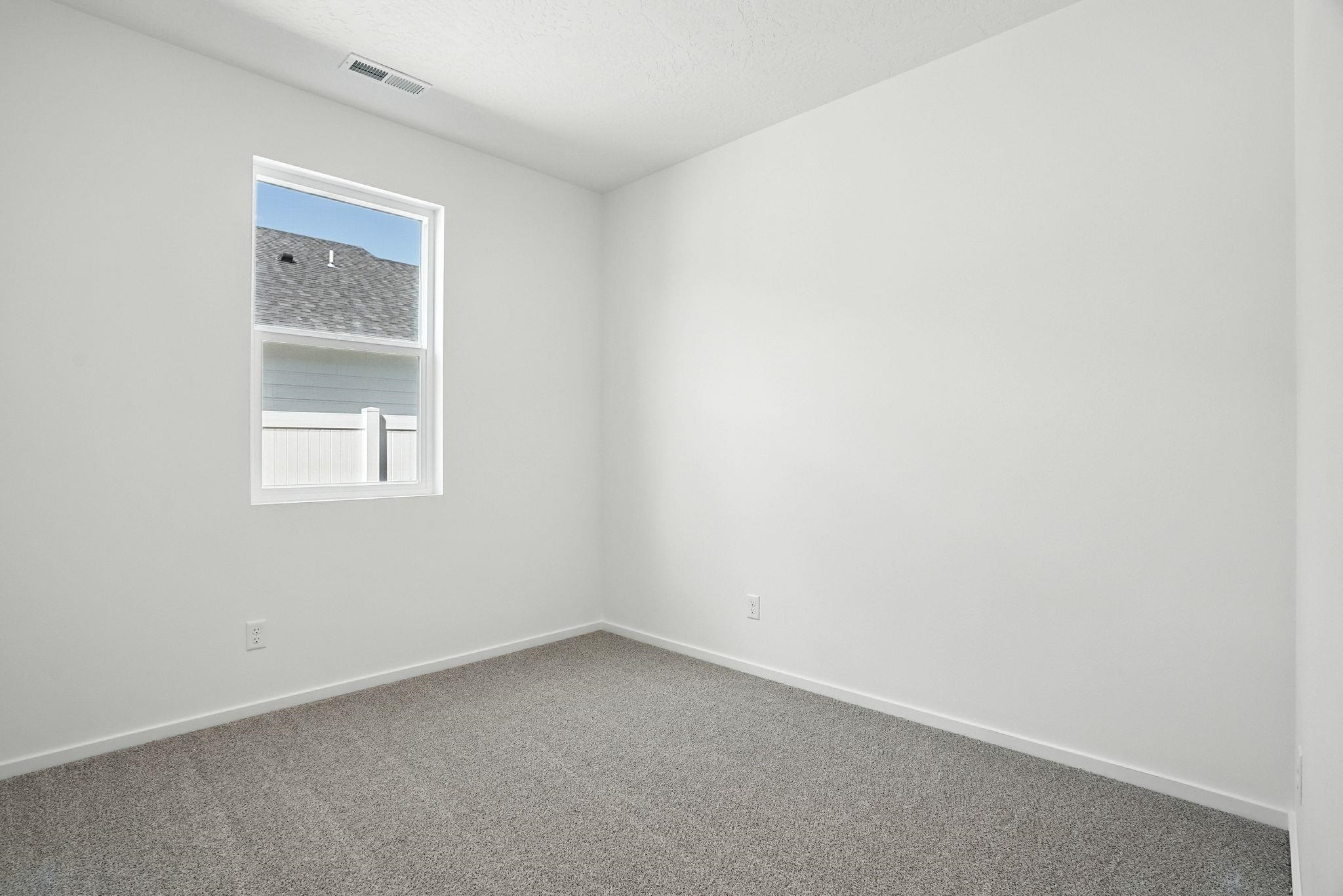 1321 E 12th St - Photo 21