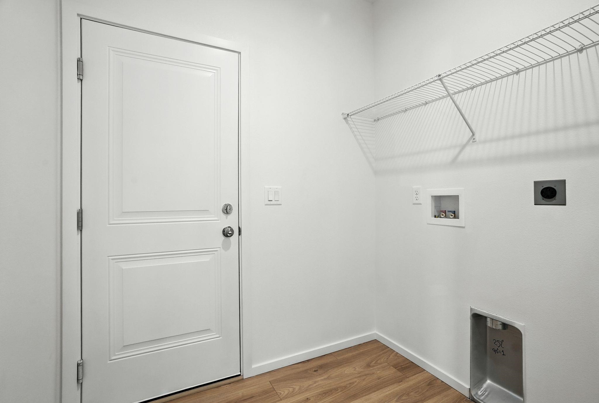 1321 E 12th St - Photo 22