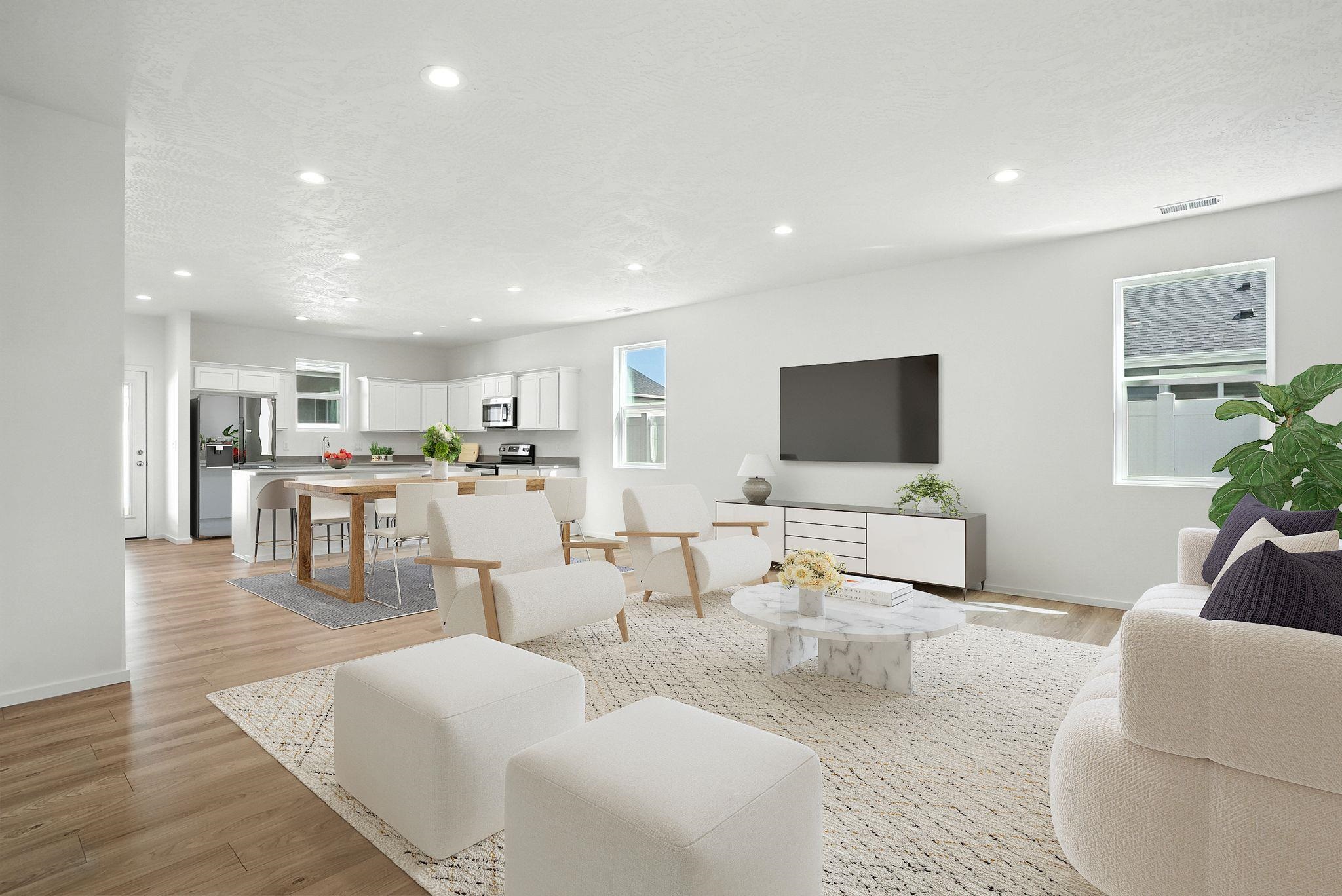 1321 E 12th St - Photo 4