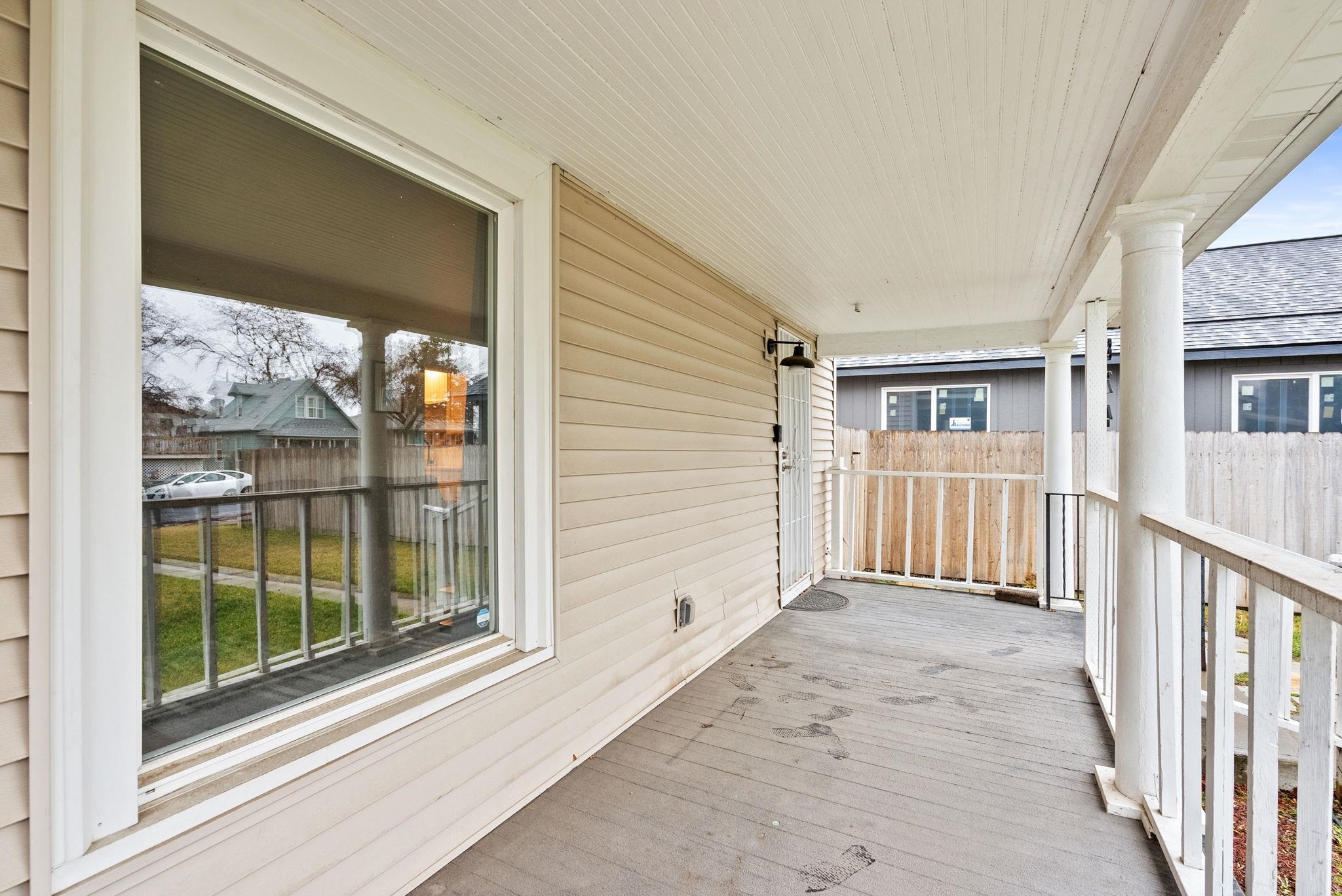 824 E Crown Ave - Photo 24