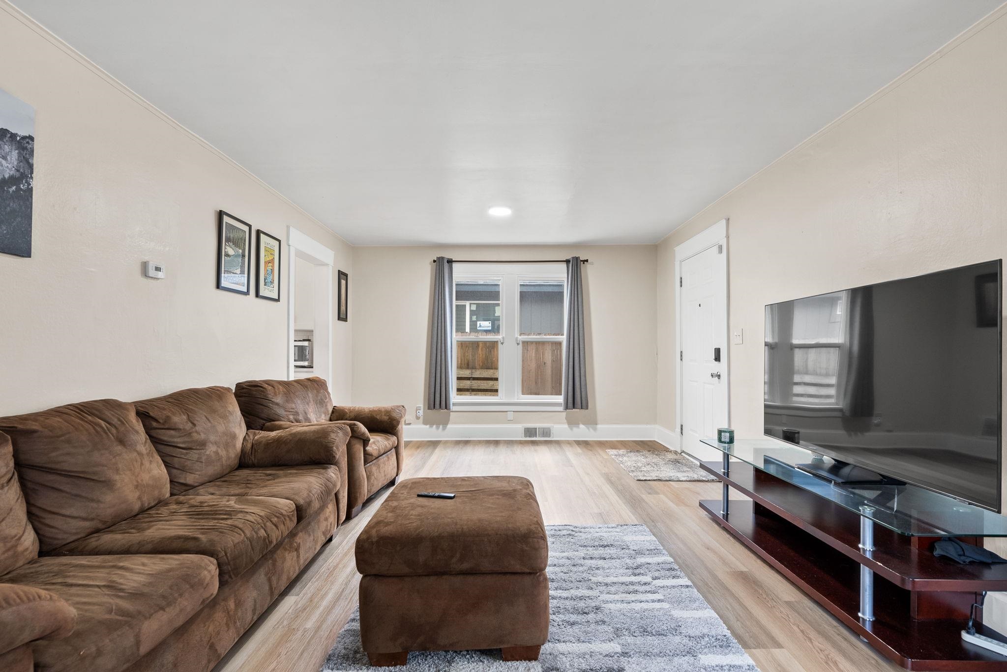824 E Crown Ave - Photo 5