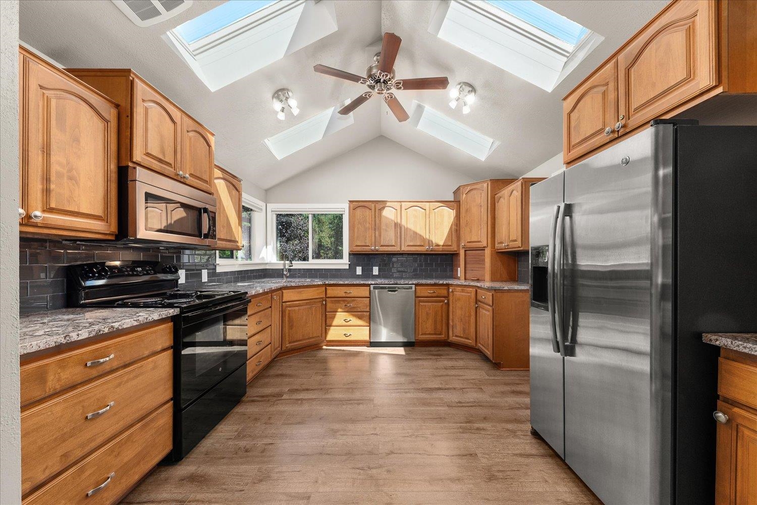 7621 E Hamilton Rd - Photo 10