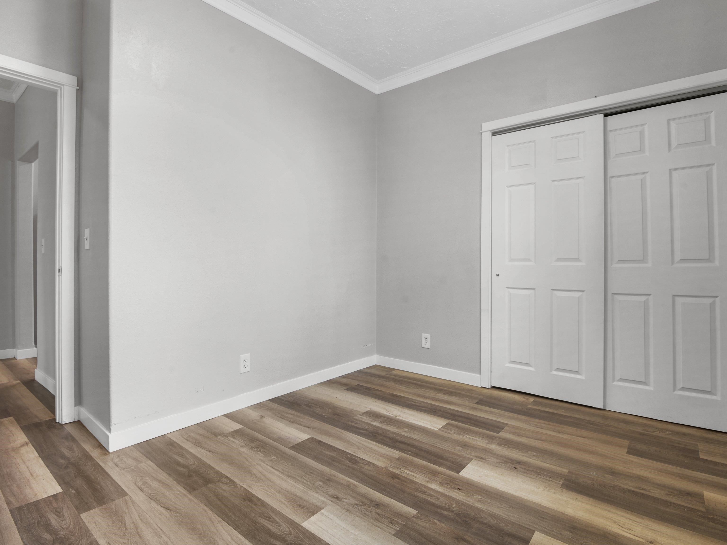 1123 W Wabash Ave - Photo 13