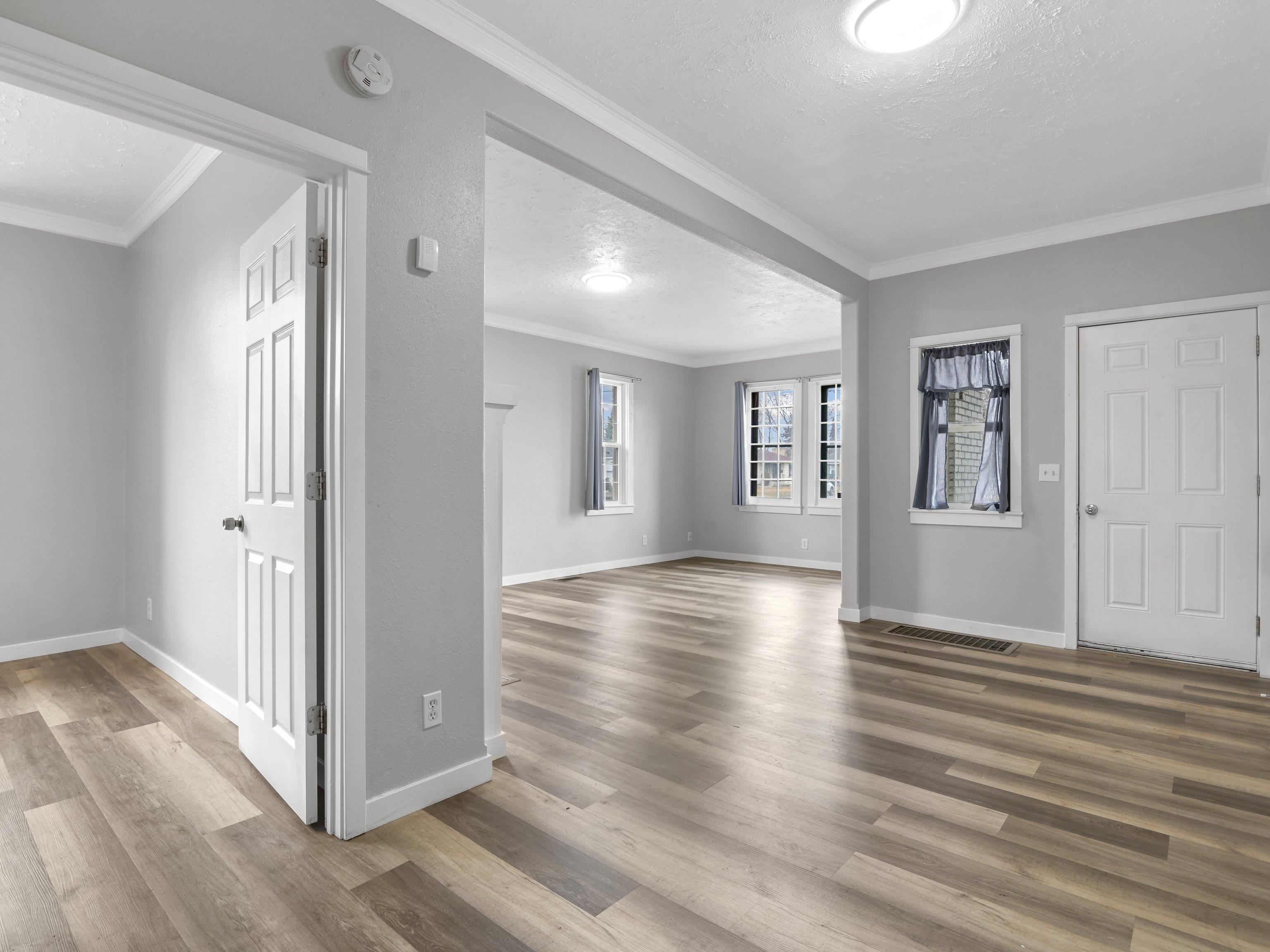 1123 W Wabash Ave - Photo 14