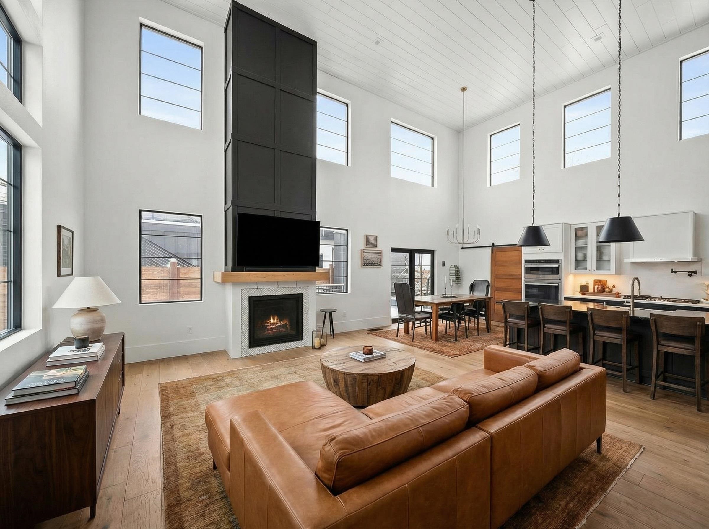3326 E 55th Ave - Photo 6