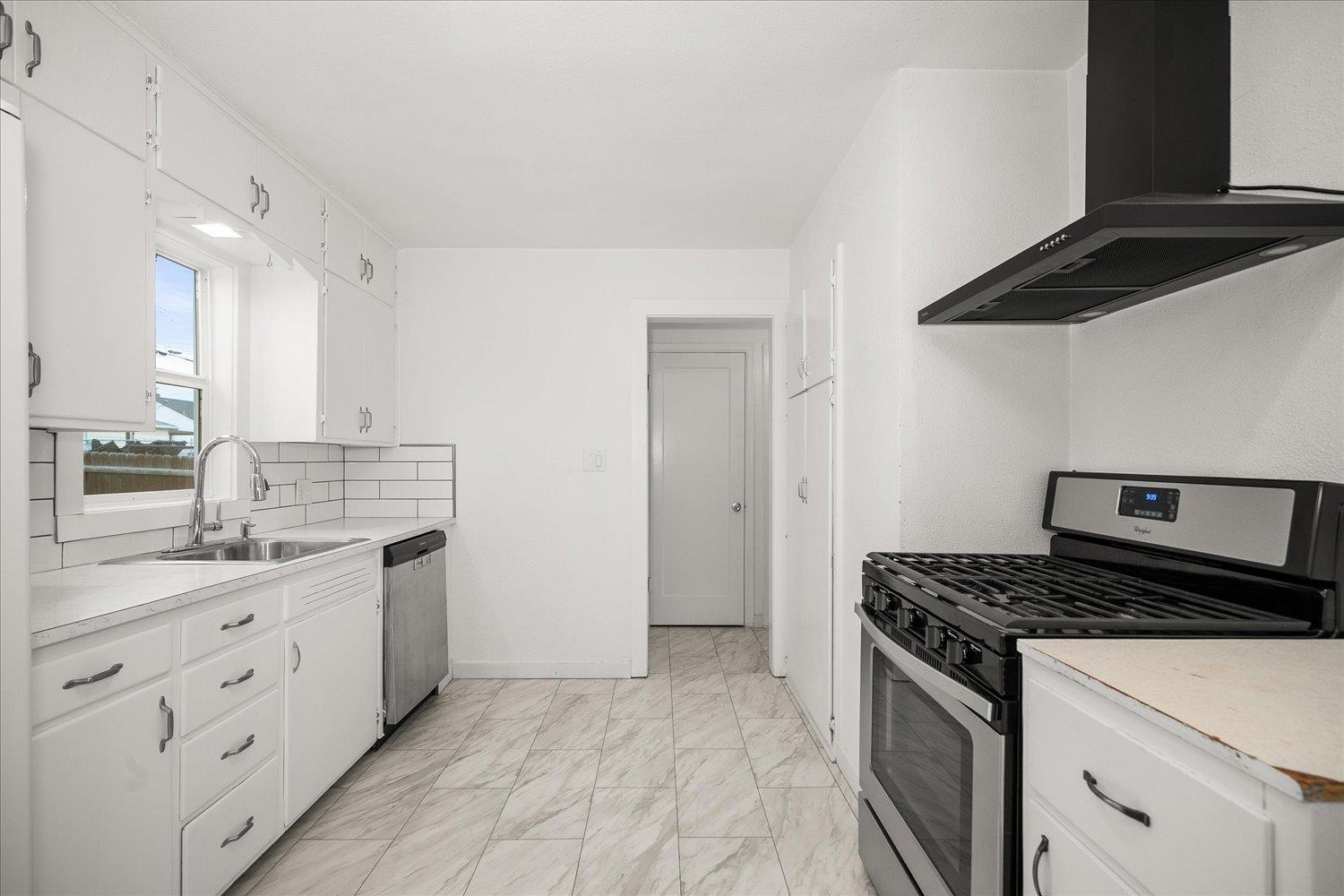 517 E Courtland Ave - Photo 11