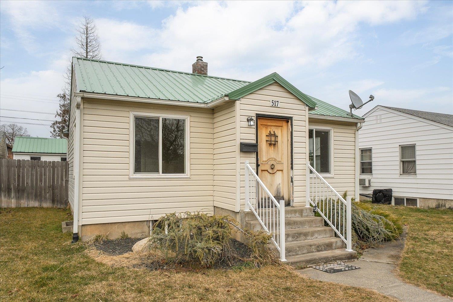 517 E Courtland Ave - Photo 3