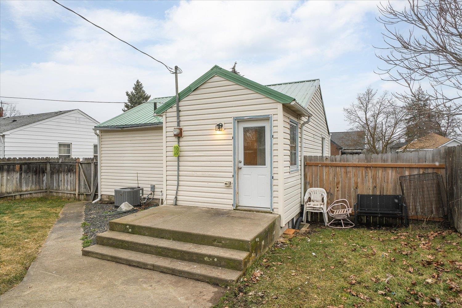 517 E Courtland Ave - Photo 29