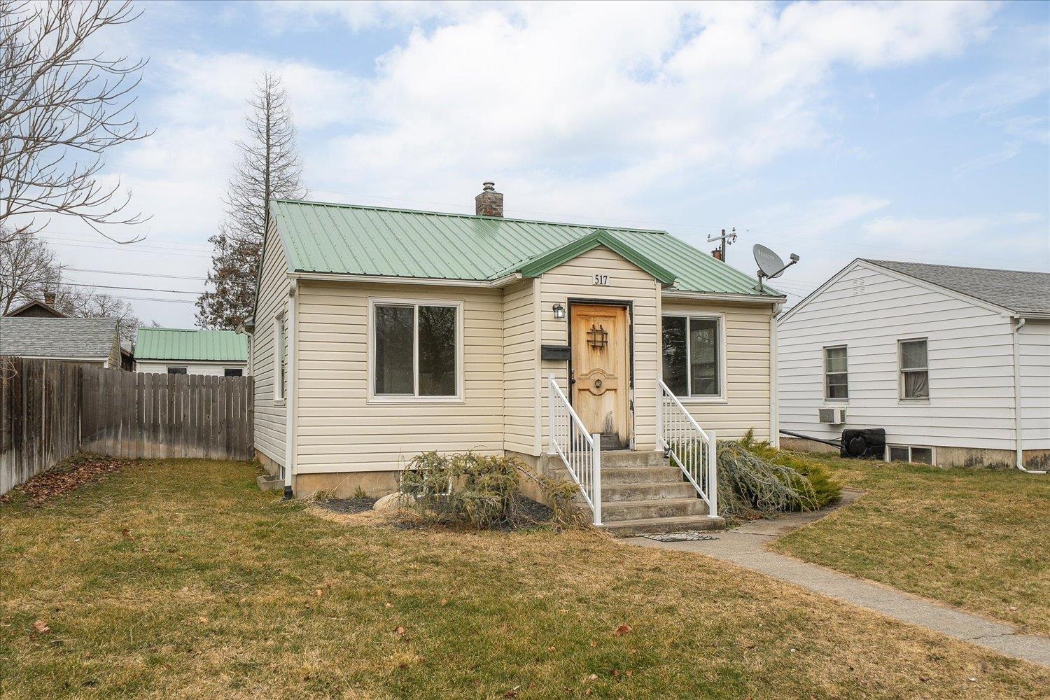 517 E Courtland Ave - Photo 4