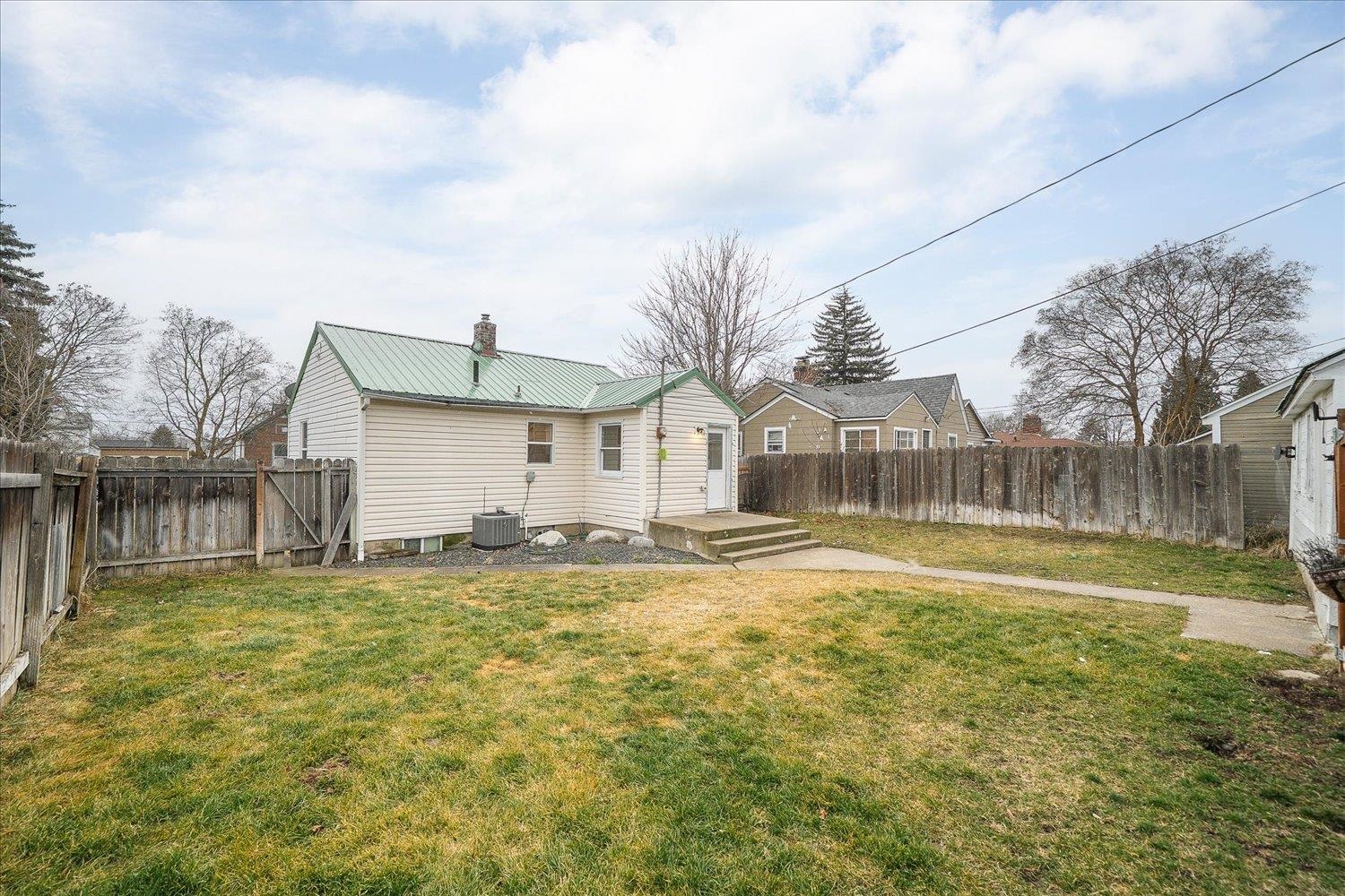 517 E Courtland Ave - Photo 32