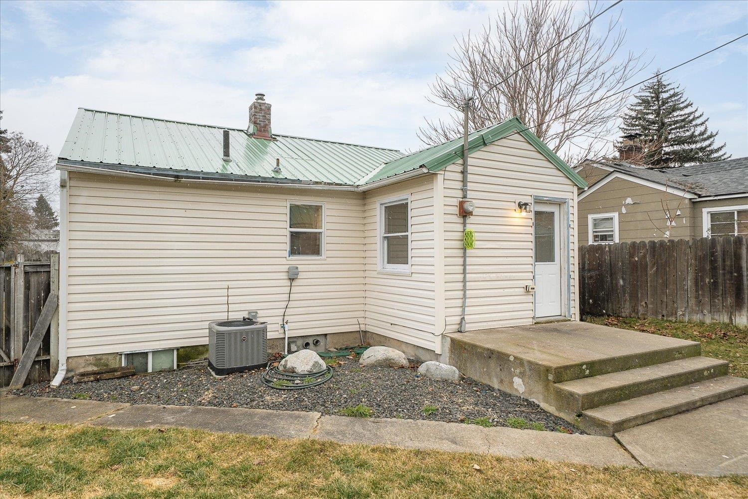 517 E Courtland Ave - Photo 35