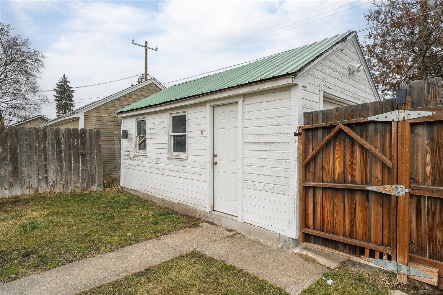 517 E Courtland Ave - Photo 36