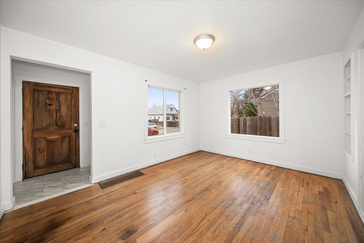 517 E Courtland Ave - Photo 5