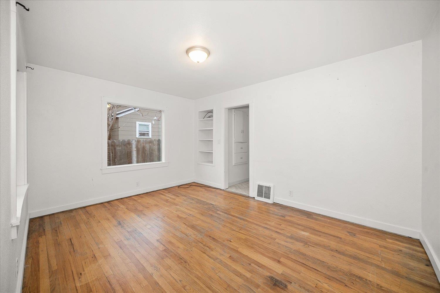 517 E Courtland Ave - Photo 6