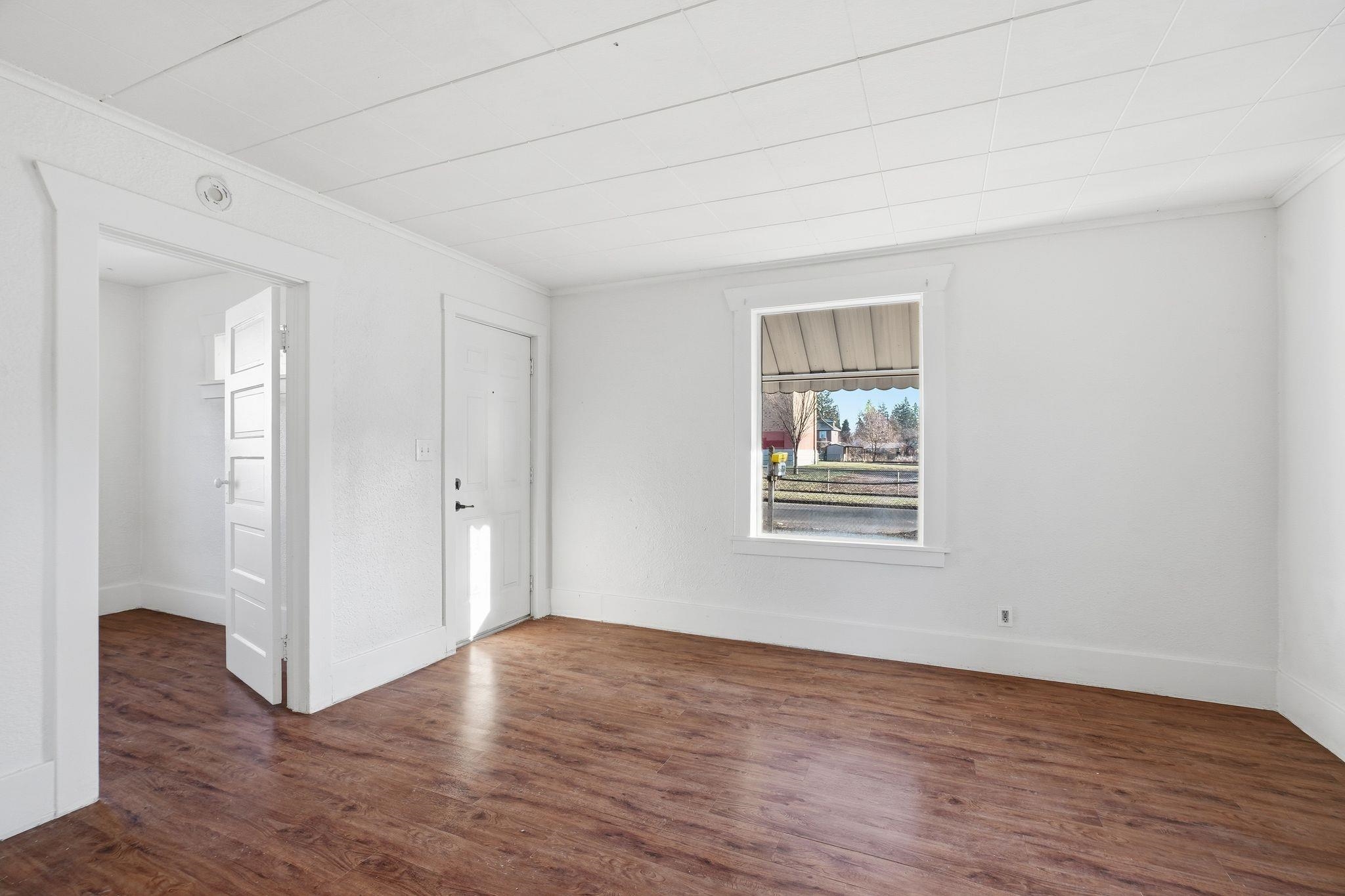 616 S Ray St - Photo 3