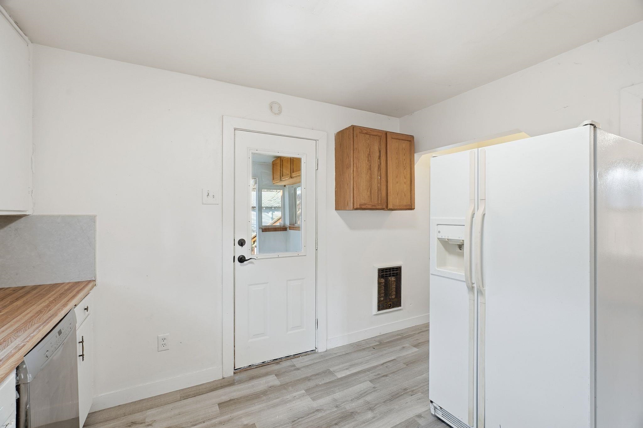 616 S Ray St - Photo 9