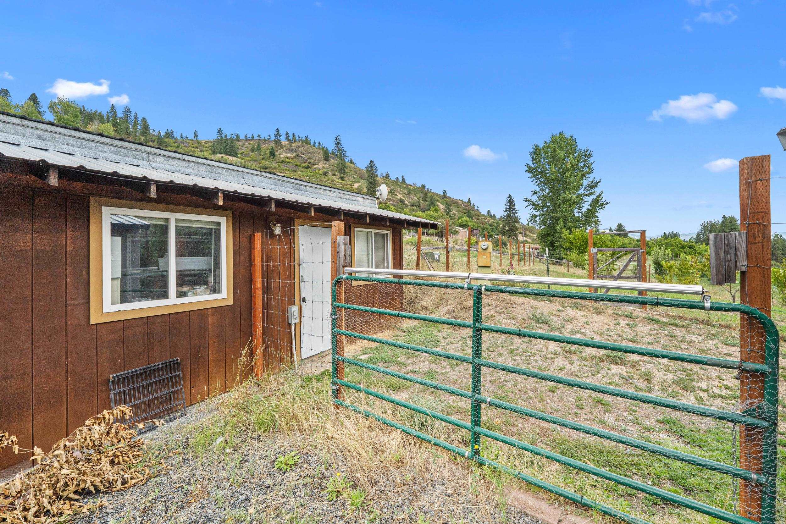 4217 Northport Flat Creek Rd - Photo 31