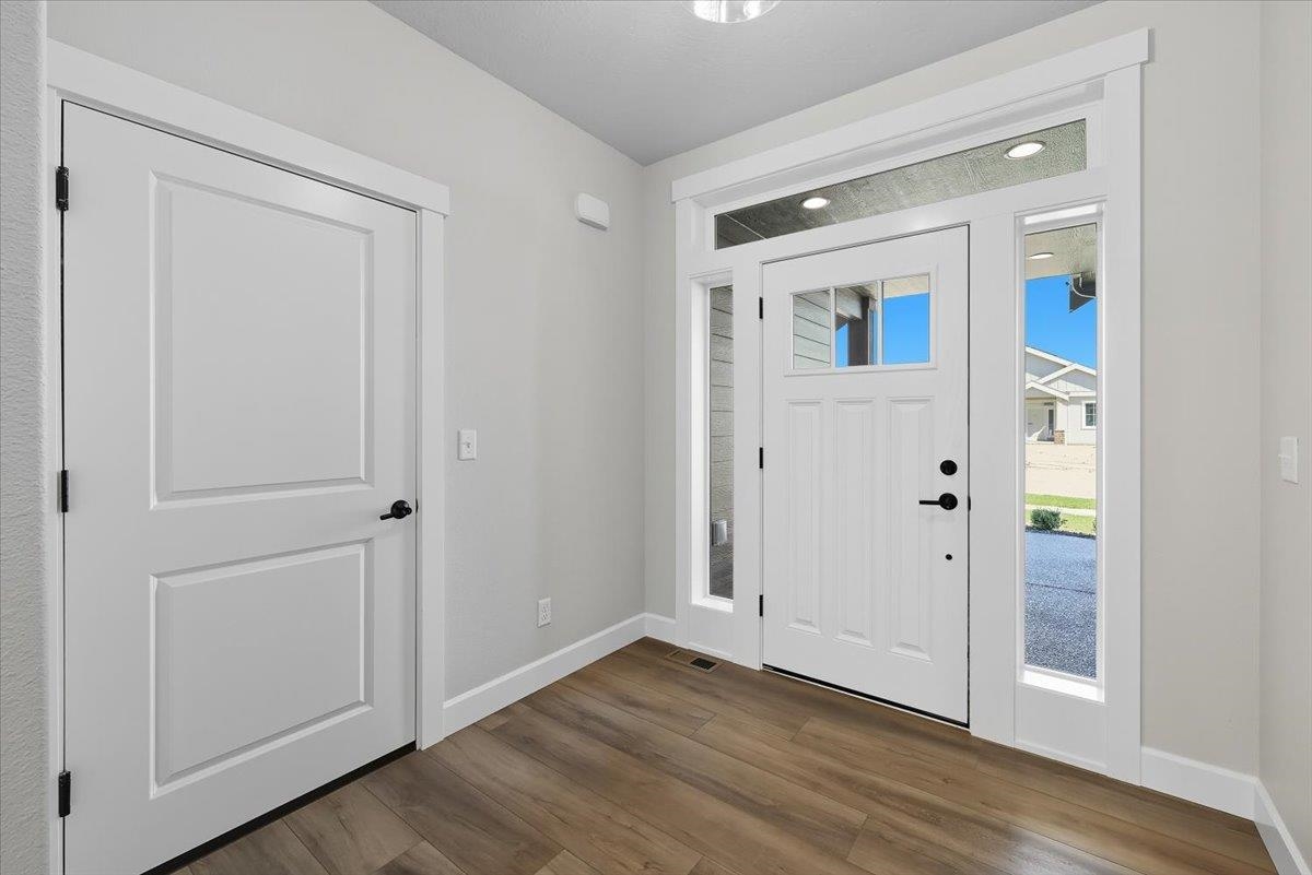 18066 E Wind Rose Ct - Photo 4