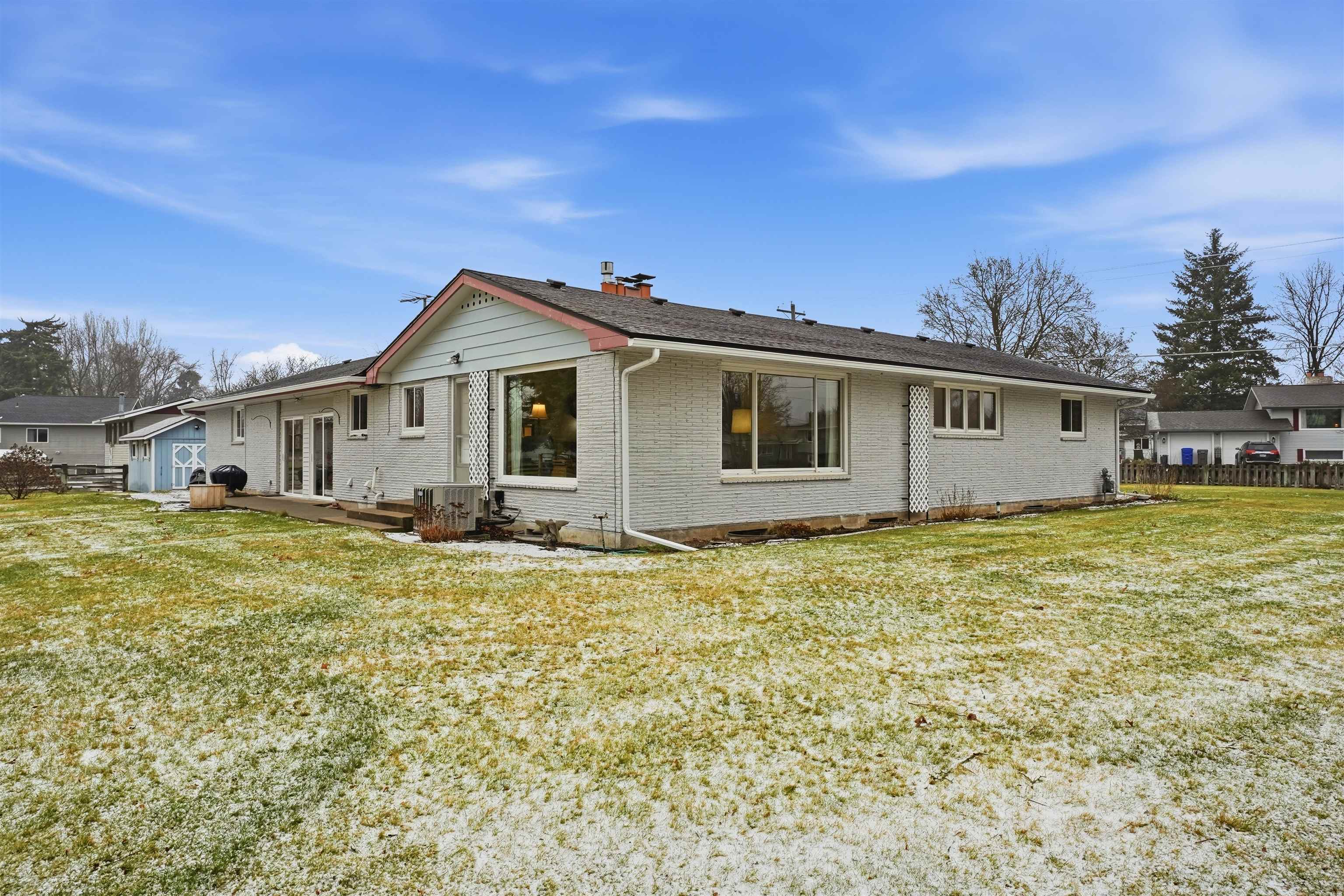 15220 E 36th Ave - Photo 35