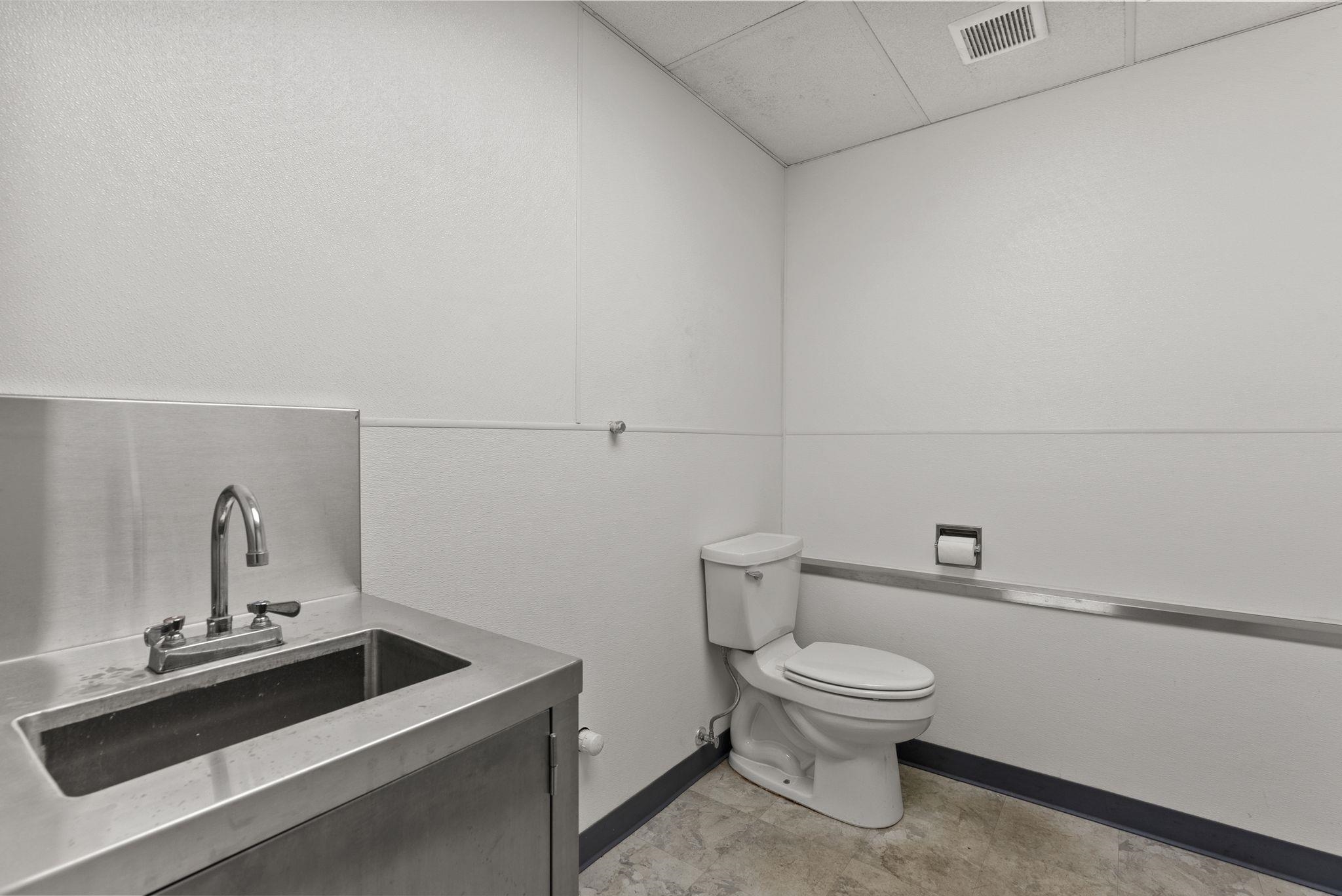 3315 N Tschirley Rd - Photo 13