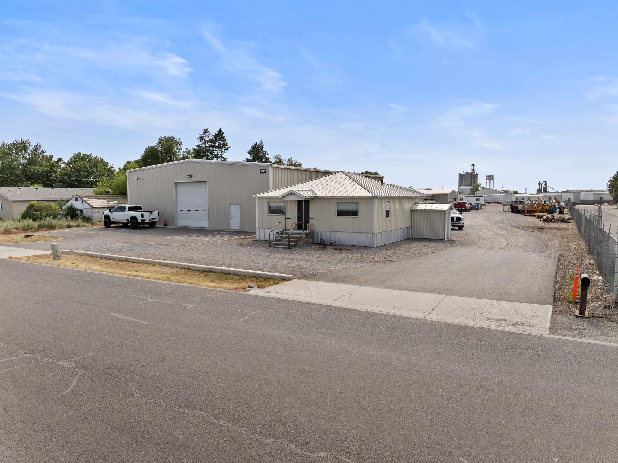 3315 N Tschirley Rd - Photo 6