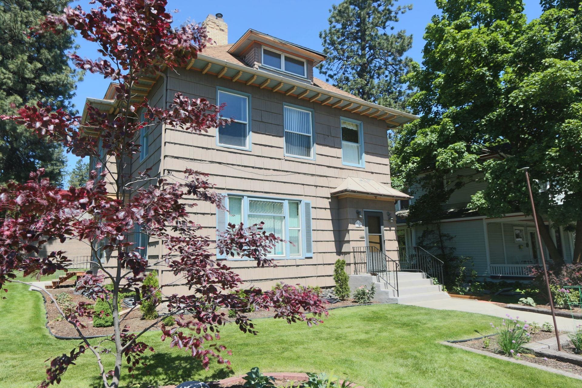2128 W 5th Ave - Photo 1