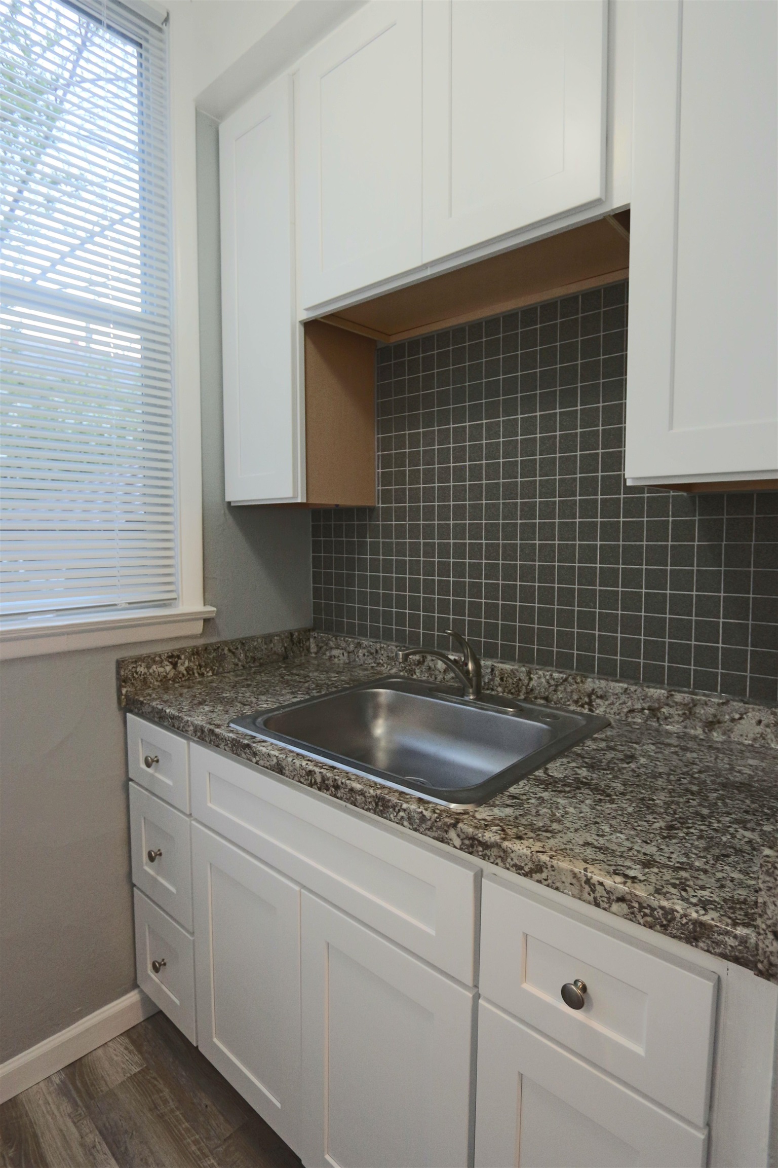 2128 W 5th Ave - Photo 18