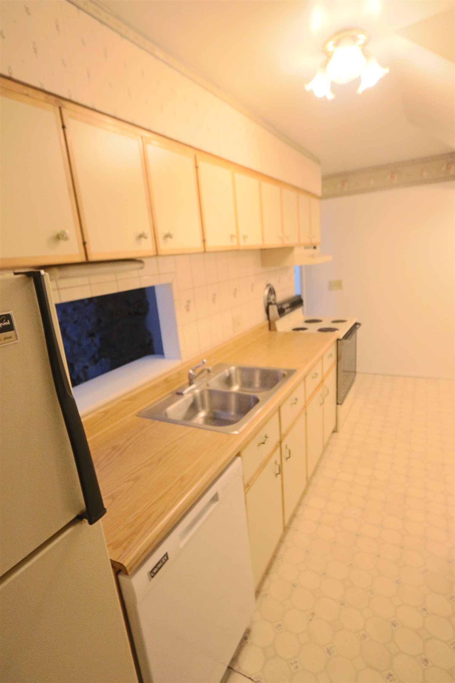 2128 W 5th Ave - Photo 4