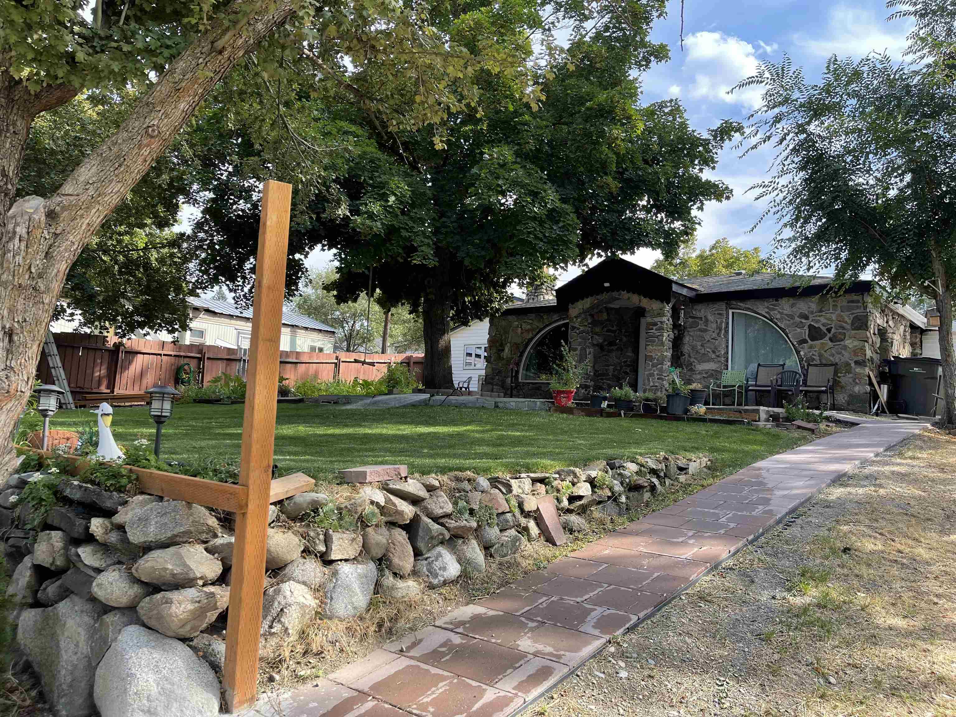 7402 E 4th Ave - Photo 3