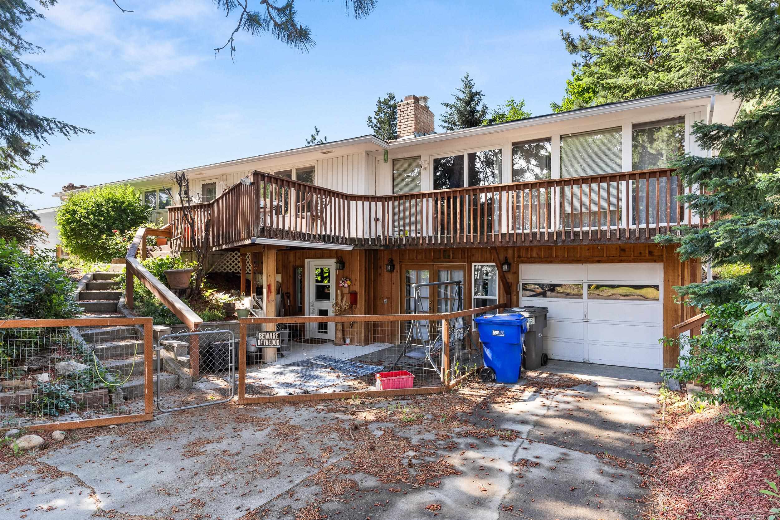 13519 E 30TH Ave - Photo 2